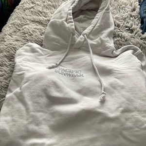 Cream white color hoodie from Pacsun. Size xl